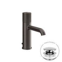 Immagine di Gessi HABITO RIGATO miscelatore lavabo H.19 cm, con piletta Stop&Go e flessibili di collegamento, finitura black metal brushed PVD 70501#707