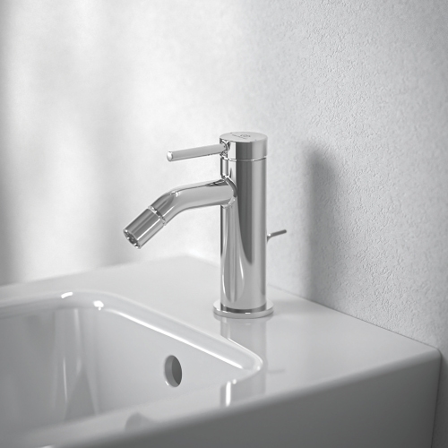 Immagine di Ideal Standard CERALINE miscelatore monocomando H.14 cm per bidet, con asta di comando e scarico piletta da 1-1/4", finitura cromo BD765AA