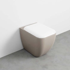 Immagine di Cielo SHUI COMFORT vaso a terra bifunzionale, con scarico traslato, senza brida, senza sedile, colore avena finitura opaco SHCOVAKTRAV