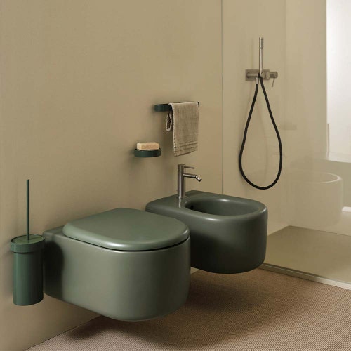 Immagine di Cielo ITACA set sanitari sospesi, vaso senza brida con sedile a discesa rallentata e bidet monoforo, colore alga finitura lucido ITBSAL+ITVSKAL+CPVITTFAL