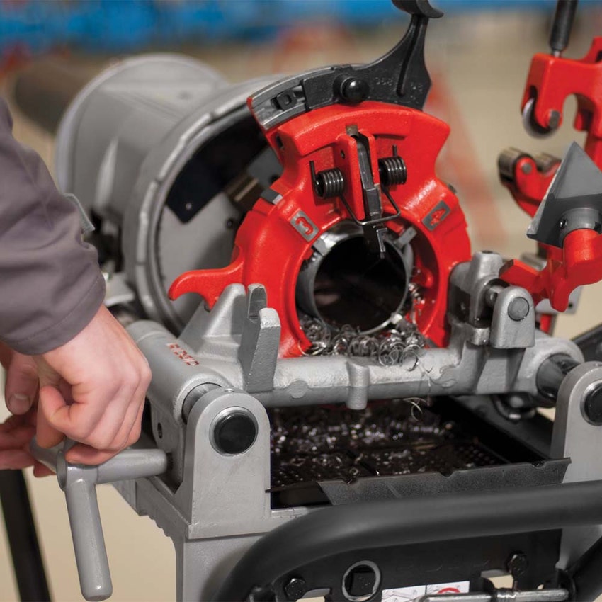 Immagine di Ridgid 1233 Filettatrice 230 V, capacità 1/4"-3", dotata di teste portapettini 815A e 928A, pettini da 1/2"-3/4", 1"-2" e 2 1/2"-3", tagliatubo con rotella, alesatore e olio per filettare 20215