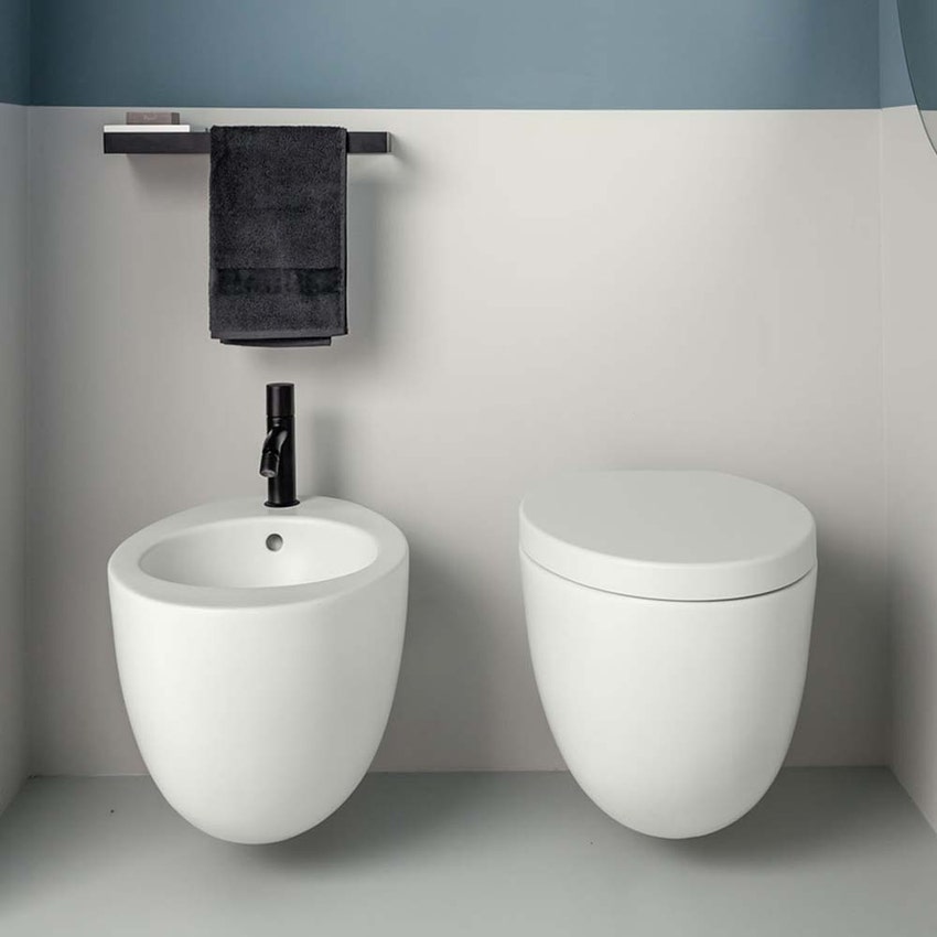 Immagine di Cielo LE GIARE set sanitari sospesi, vaso con sedile a discesa rallentata e bidet monoforo, colore bianco finitura lucido LGVS+LGBSREV+CPVLGTF