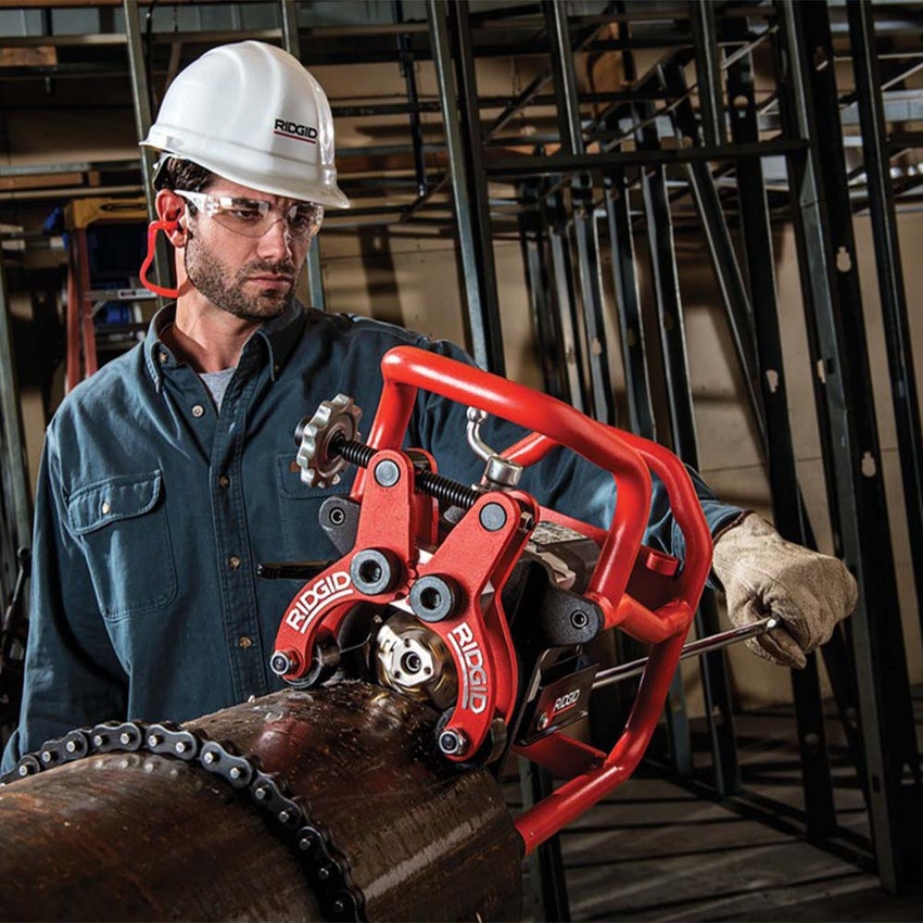 Immagine di Ridgid Smussatrice per tubi portatile con testa da taglio a 37, 5⁰, 230 V 49303