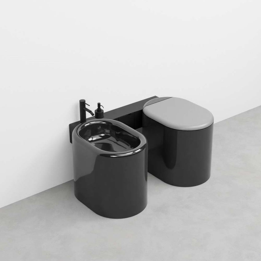 Immagine di Cielo ITACA mensola per wc e bidet in acciaio inox, con foro rubinetto, alloggio dispenser e portarotolo, versione destra, colore nero matt ITMBWDXNM