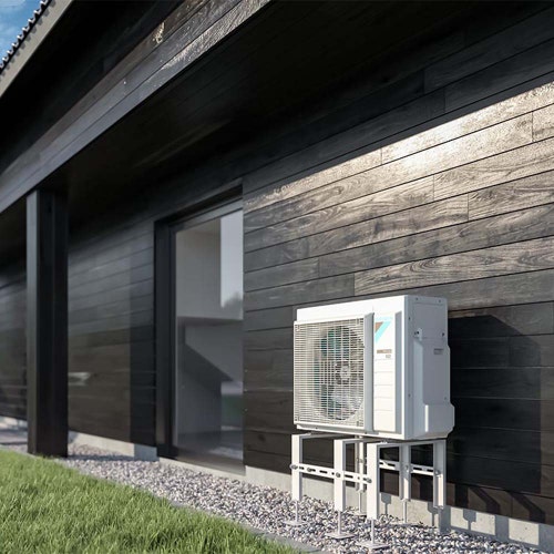 Immagine di Daikin ALTHERMA 3 R ECH2O COMPACT BIV pompa di calore bivalente per riscaldamento, raffrescamento e produzione ACS | unità esterna 4 kW accumulo 300 l. con riscaldatore ausiliario 3kW SB.EHSXB304D/04R1