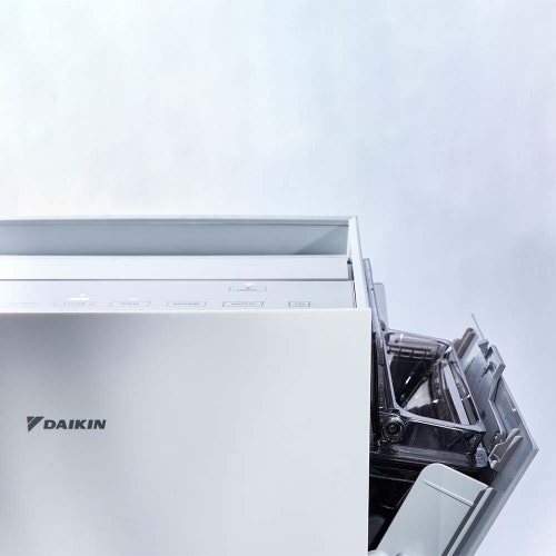 Immagine di Daikin Purificatore d'aria con Wi-Fi integrato, tecnologia streamer e funzione umidificazione, colore bianco MCK70ZW