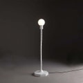 Immagine di Flaminia MAKE-UP portalampada da terra in ceramica H 120 cm, colore bianco finitura lucido MKLT120