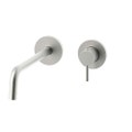 Immagine di Rubinetteria Paffoni LIGHT set esterno per miscelatore lavabo ad incasso, con 2 piastre Ø 7 cm e bocca P.24.8 cm, finitura acciaio satinato LIGBOX106ST70