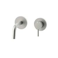Immagine di Rubinetteria Paffoni LIGHT set esterno per miscelatore lavabo ad incasso, con 2 piastre Ø 7 cm e bocca P.12.3 cm, finitura acciaio satinato LIGBOX104ST70