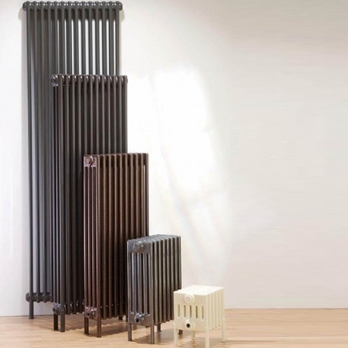 Immagine di Deltacalor New line radiatore 3 colonne Signal black h. 750 x L. 107 mm NW3075..S9004