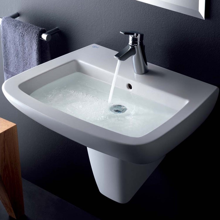 Immagine di Ideal Standard 21 lavabo 60 x 52 cm con foro centrale rubinetteria e laterali diaframmati con troppopieno, bianco T015301