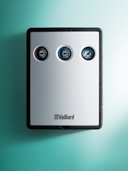 Immagine di Vaillant auroFLOW VMS 70 Stazione solare con pompa ad alta efficienza per campi VFK fino a 70 m² 0020193190