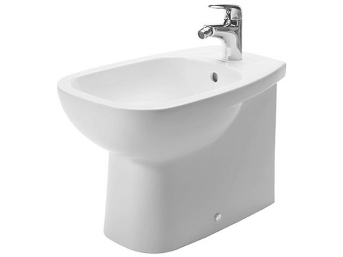 Immagine di Duravit D-CODE bidet a pavimento a filo parete monoforo, con troppopieno e bordo per rubinetteria, colore bianco 22411000002