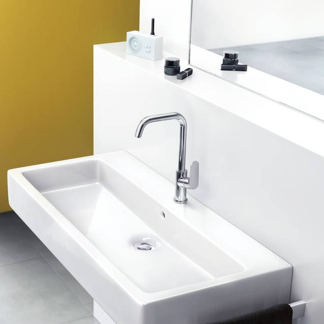 Immagine di Hansgrohe FOCUS miscelatore monocomando lavabo 240, con bocca erogazione girevole, scarico e saltarello, finitura cromo 31609000