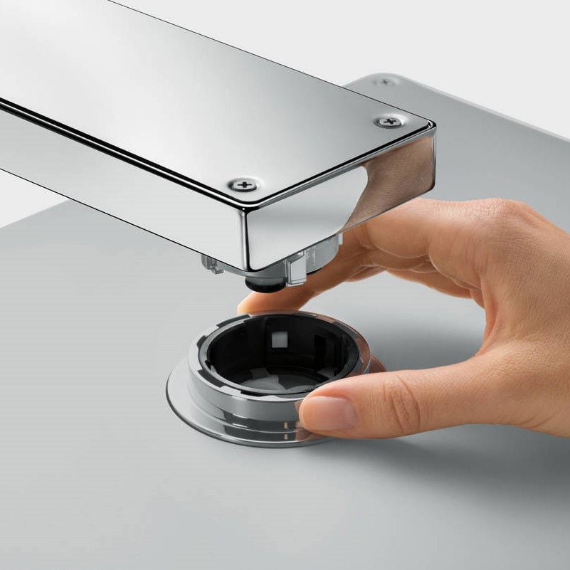 Immagine di Hansgrohe RAINMAKER SELECT soffione doccia 460, 3 jet, EcoSmart 9 l/min, con braccio doccia, finitura cromo e bianco 24017400