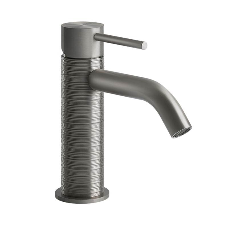 Immagine di Gessi 316 TRAME miscelatore lavabo, con scarico e flessibili di collegamento, finitura steel brushed 54301#239