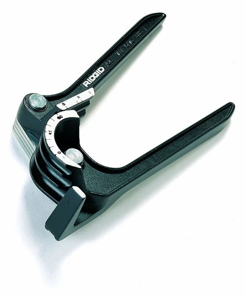 Immagine di Ridgid Curvatubo a tre matrici, con raggio di curvatura 1,01", 0,98", 0,95", per tubi in rame ricotto 44852