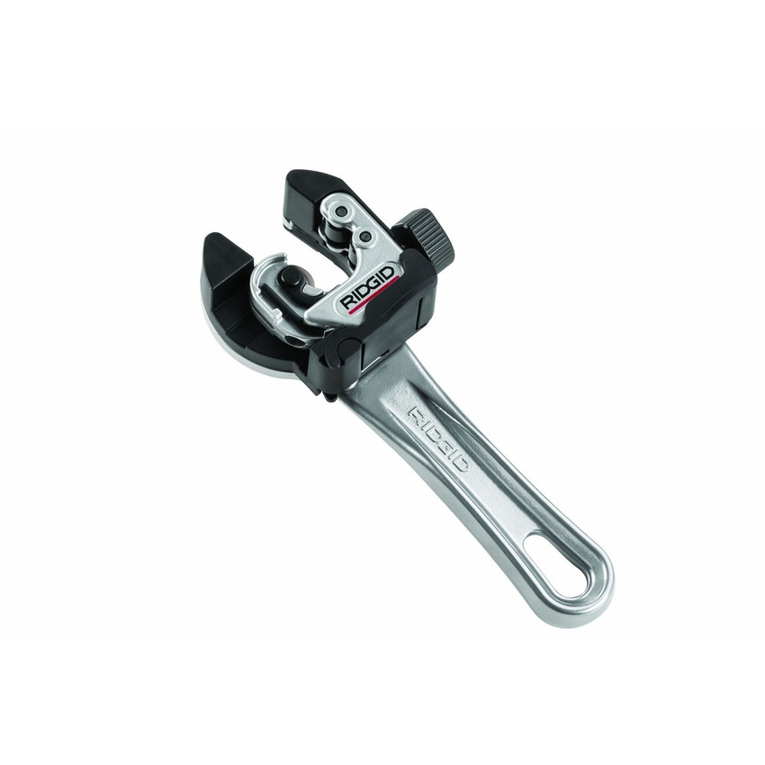 Immagine di Ridgid Tagliatubi per spazi ristretti con avanzamento rapido 2-in-1 con impugnatura a cricco capacità 1/4"-1-1/8" 32573
