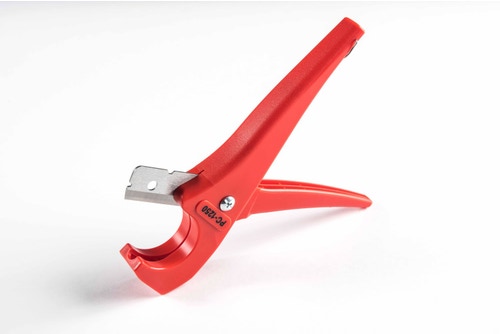 Immagine di Ridgid Cesoia a singolo scatto per tubi e tubature in plastica, capacità diametro effettivo 1/8"-1 5/8"  23488