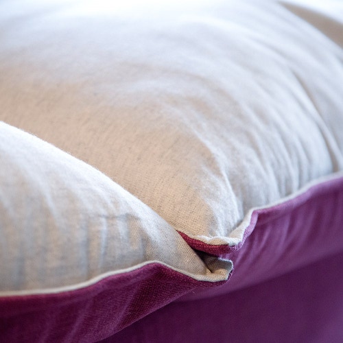 Immagine di Mussi DO-DOLLY divano 3 posti 283x102x95 cm in tessuto bicolore fuxia e bianco con cuscini imbottiti in poliuretano DODO M29 X49