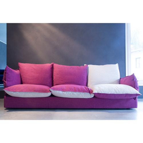 Immagine di Mussi DO-DOLLY divano 3 posti 283x102x95 cm in tessuto bicolore fuxia e bianco con cuscini imbottiti in poliuretano DODO M29 X49
