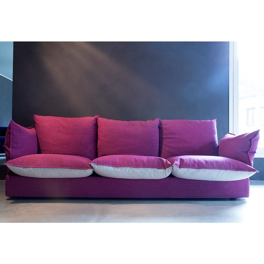 Immagine di Mussi DO-DOLLY divano 3 posti 283x102x95 cm in tessuto bicolore fuxia e bianco con cuscini imbottiti in poliuretano DODO M29 X49