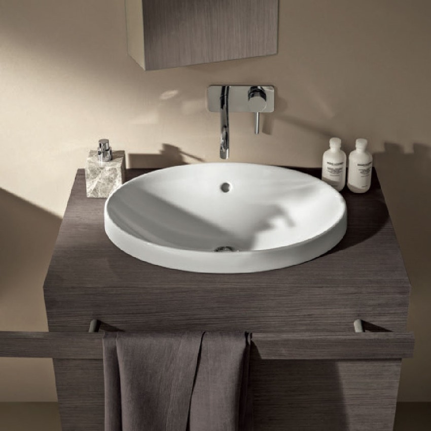 Immagine di Geberit VARIFORM lavabo ovale soprapiano 50 cm, da incasso, senza foro rubinetteria, con troppopieno, colore bianco finitura lucido 500.708.01.2