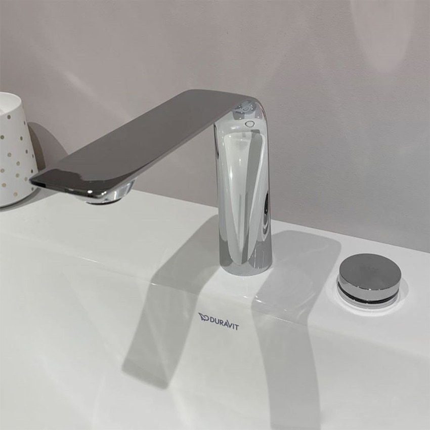 Immagine di Duravit D.1 rubinetteria elettronica a 2 fori taglia M con alimentatore a spina, finitura cromo D11100007010