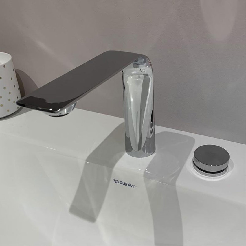 Immagine di Duravit D.1 rubinetteria elettronica a 2 fori taglia M con alimentatore da incasso, finitura cromo D11100008010