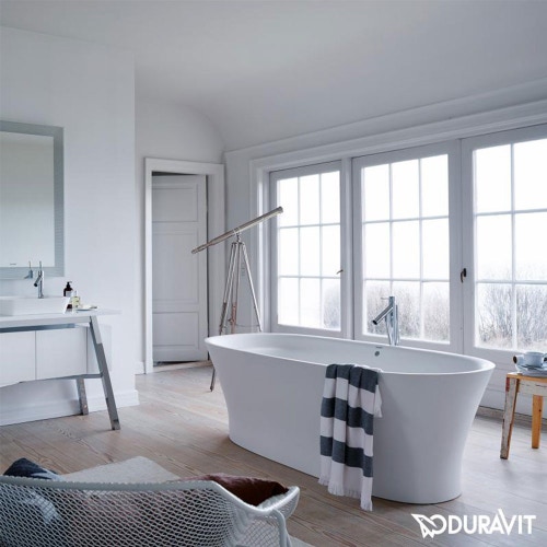 Immagine di Duravit CAPE COD vasca idromassaggio freestanding ovale autoportante con carenatura ad aria, colore bianco finitura opaco 760330000AS0000