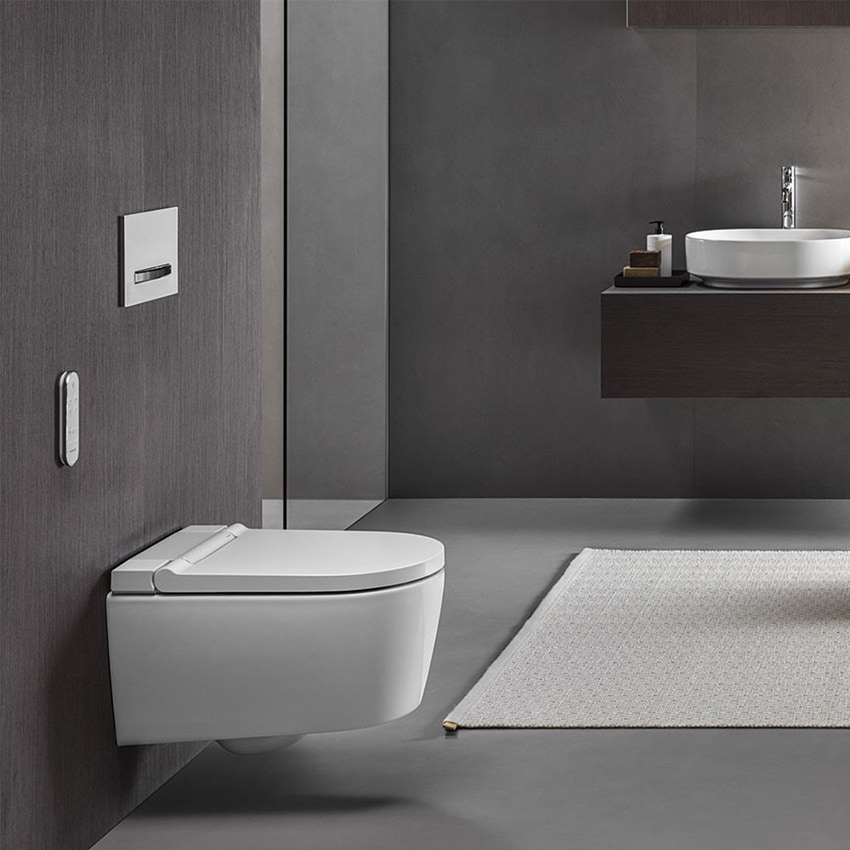 Immagine di Geberit AQUACLEAN SELA vaso sospeso, senza brida, con tecnologia TurboFlush, completo di sedile con funzione bidet a chiusura ammortizzata, sedile e cover colore bianco finitura lucido 146.220.11.1