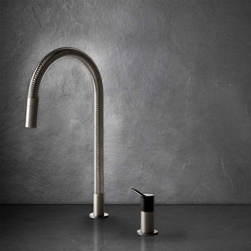 Immagine di Gessi MESH miscelatore monocomando con canna girevole, comando remoto e doccetta estraibile mono getto, finitura finox/ / nero opaco 60001#599