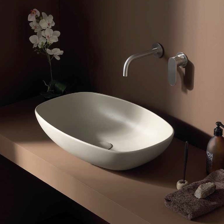 Immagine di Flaminia NUDASLIM lavabo 60 cm da appoggio, senza troppopieno, colore bianco latte finitura opaco ND60ALAT