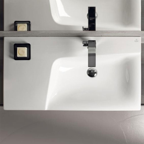 Immagine di Geberit XENO² lavabo asimmetrico L.90 cm, monoforo, senza troppopieno, con ripiano da appoggio a sinistra, colore bianco finitura KeraTect 500.535.01.1