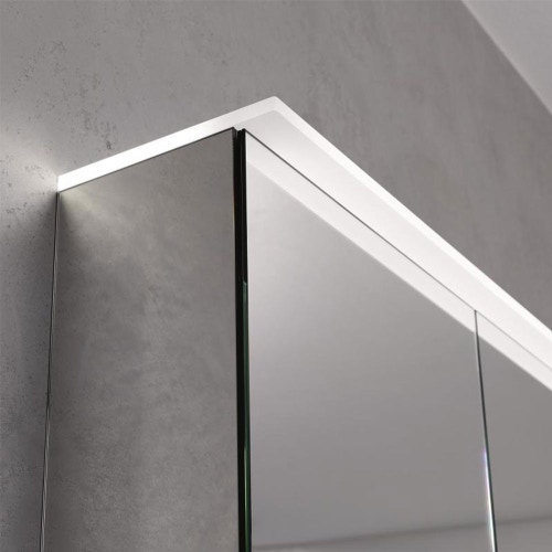 Immagine di Geberit OPTION specchio contenitore L.75 cm, con due ante e illuminazione led e presa USB 500.206.00.1