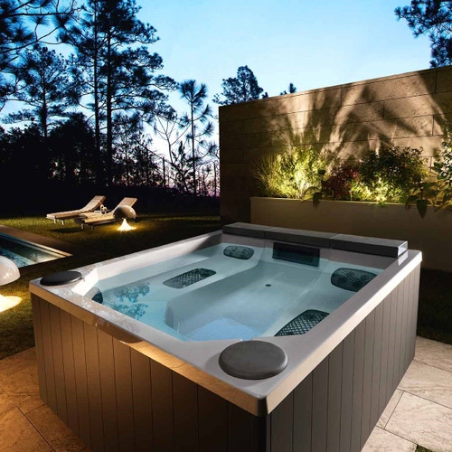 Immagine di Treesse POOL QUARZ 235 Minipiscina rettangolare 235 x 215 cm con idromassaggio con impianto digitale e sistema di ricircolo automatico PQ2352BNNEGR