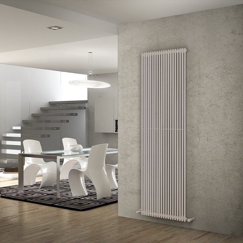 Immagine di Irsap ARPA18 radiatore verticale 30 elementi H.202 L.81,1 P.4,6, colore grigio chiaro finitura opaco _A182020308NIR01A01