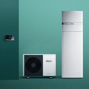 Immagine di Vaillant Kit aroTHERM plus VWL 45/6 A 230V S3 Pompa di calore aria/acqua monoblocco monofase + uniTOWER plus VIH QW 190/6 E Modulo a basamento con resistenza 0010038558