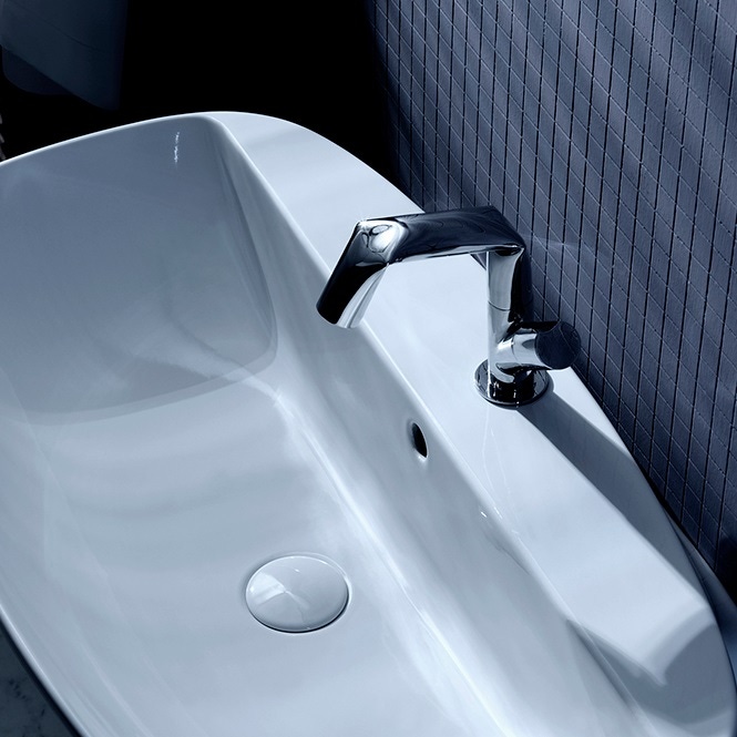 Immagine di Flaminia composizione bagno con sanitari sospesi APP, lavabo da appoggio APP 62 cm colore bianco finitura lucido COMP0002