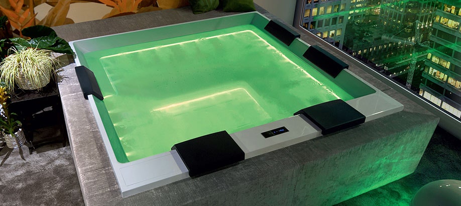 Minipiscina Treesse GHOST rettangolare da esterno con luci led per cromoterapia