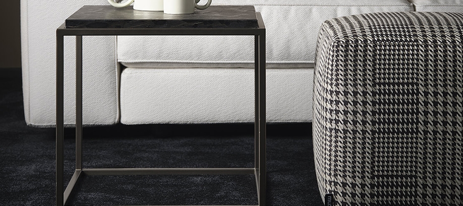 Tavolino Mussi Silhouette e pouf