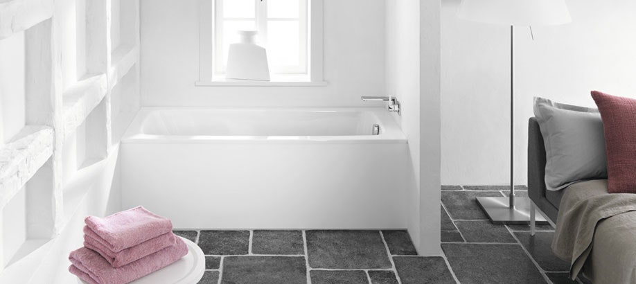 Vasca da bagno Kaldewei Cayono rettangolare in un bagno moderno