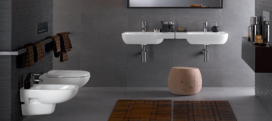 Bagno moderno arredato con sanitari e lavabi Geberit Fantasia