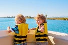 Crociera in barca a vela cabin charter | Vacanza alle Eolie per famiglie