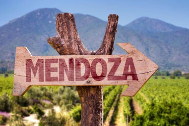 mendoza-sign-winery