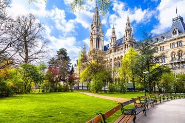 Parco vicino al Municipio a Vienna in Austria