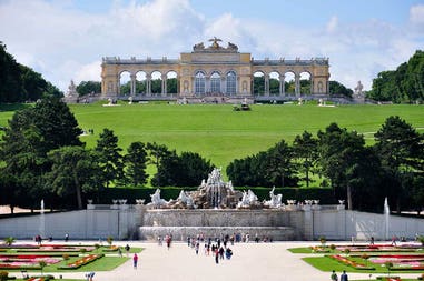 Gloriette al Palazzo di Schonnbrung a Vienna in Austria
