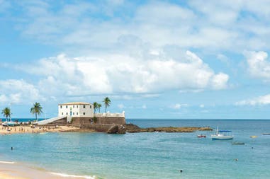 brazil-salvador-porto-da-barra-beach