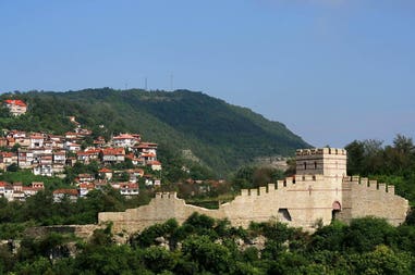 bulgaria-veliko-tarnovo-village