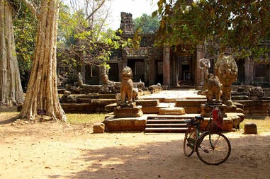 Cambodia Angkor Wat bike